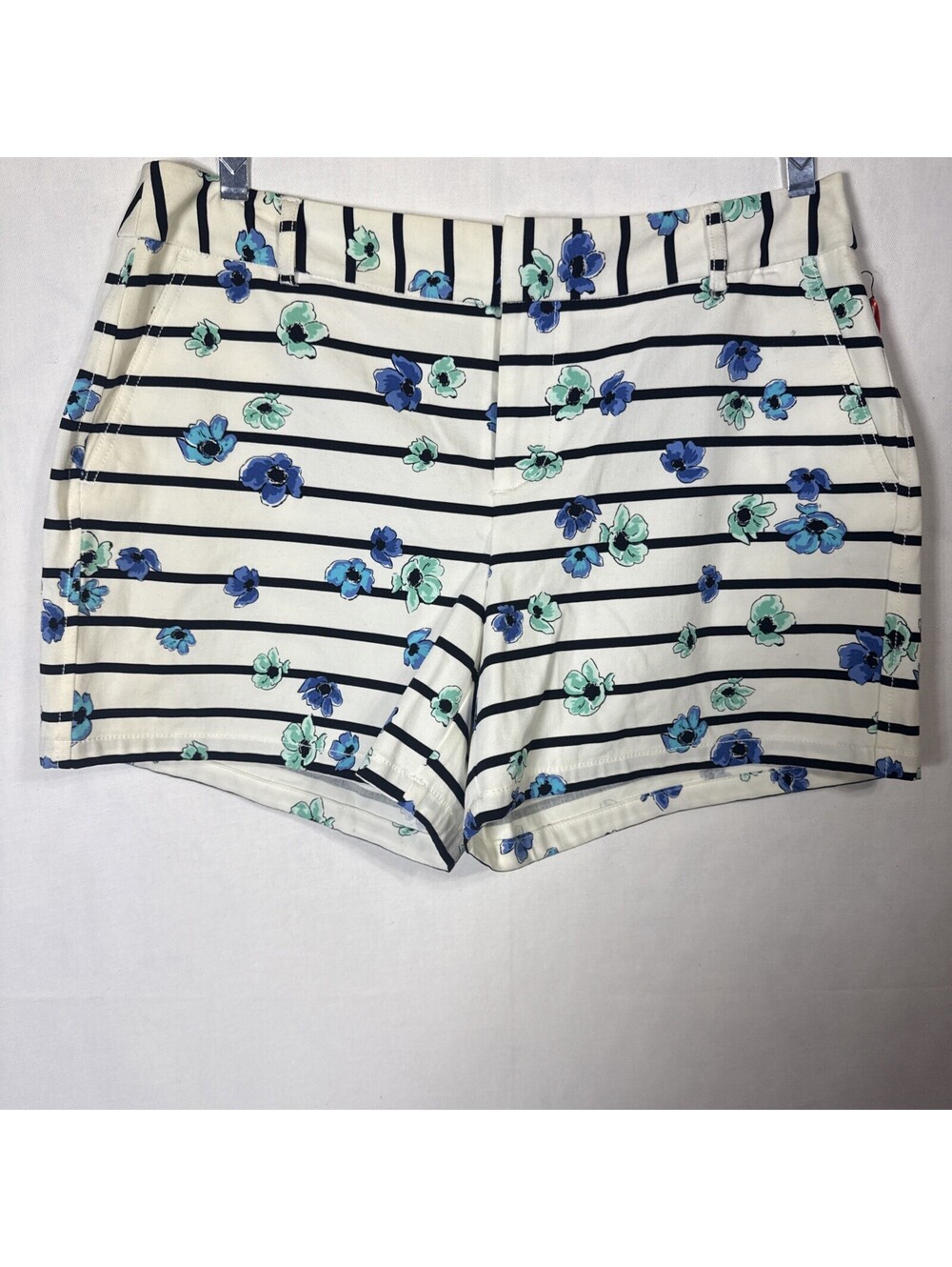 NWT Elle Womens Floral Striped Shorts Blue White Size 10 Yellowing Flaw